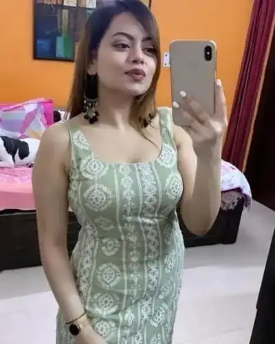 Call Girl in Berla
